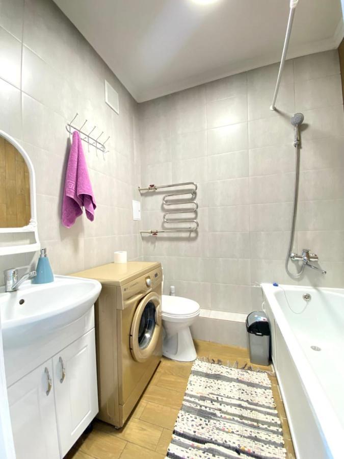 Medinahotelkz, #54, Вид На Закат, До Арбата 15 Мин Пешком, Halal Almaty Ngoại thất bức ảnh