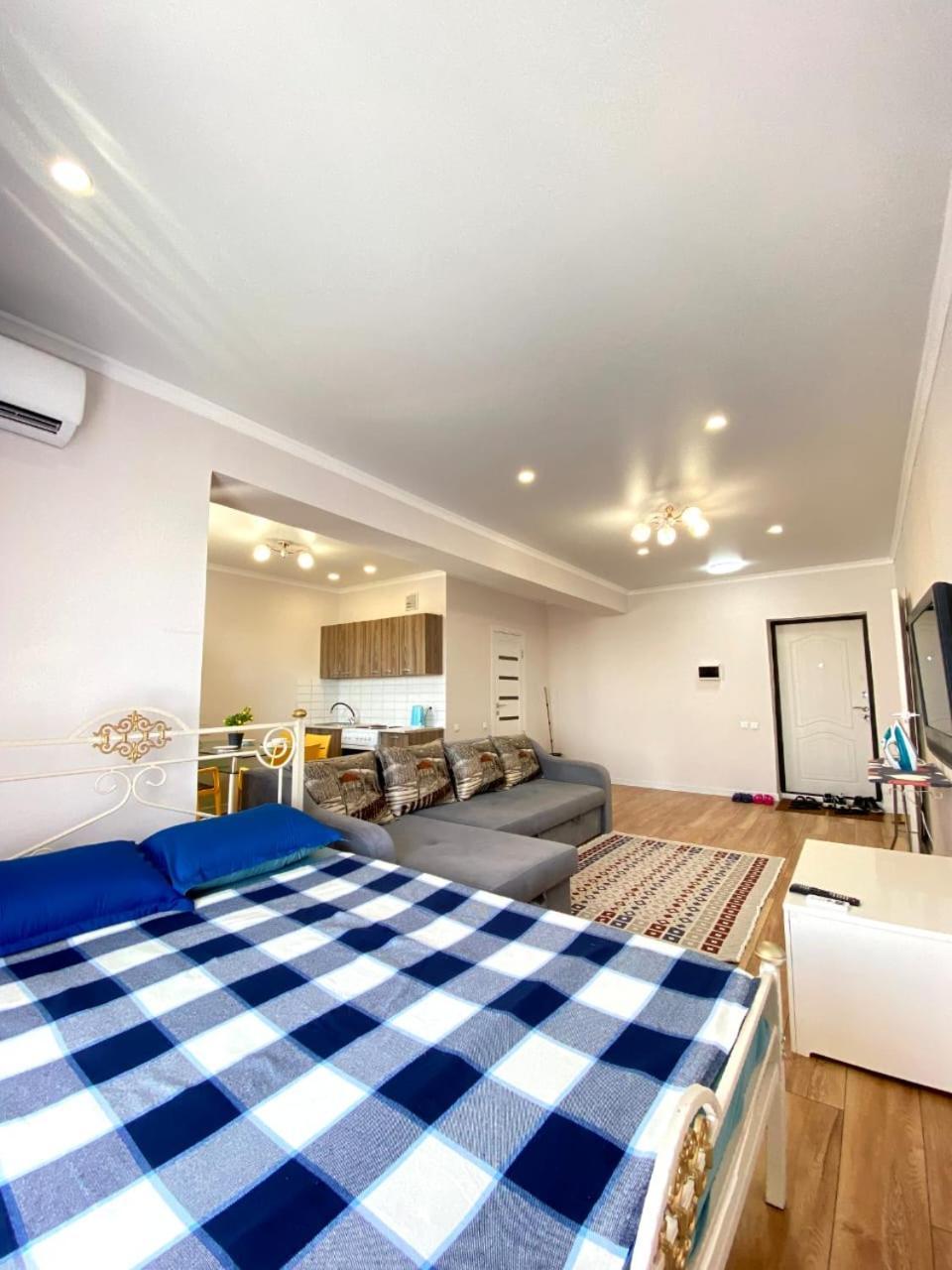 Medinahotelkz, #54, Вид На Закат, До Арбата 15 Мин Пешком, Halal Almaty Ngoại thất bức ảnh